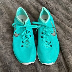 Nike Blue Athletic Shoes Lightweight Mesh Design